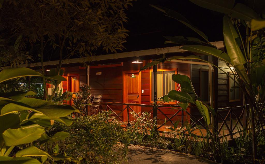 Pachira Lodge Tortuguero Exterior foto